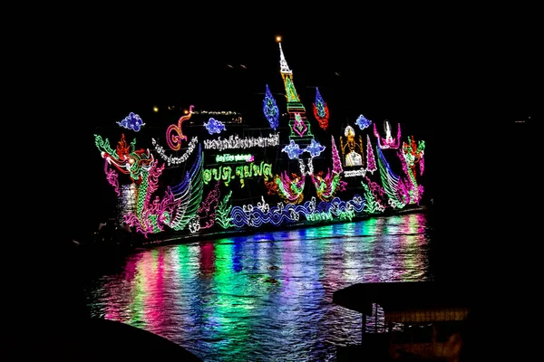 Brightly Decorated Boats at Naga Fireball Festival, Nong Khai Th — Stock Photo, Image