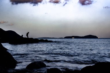 Phuket Eyaleti Tayland 'da Rawaii yakınlarında tenha bir körfez..