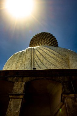 Yaman Mutart 'ın Büyük Buda Anıtı ve Toprakları