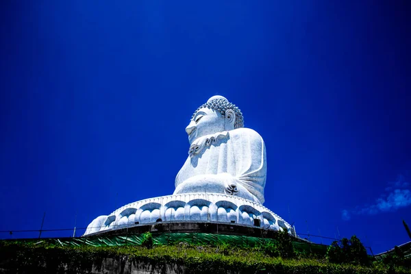 Großes Buddha-Monument und Gelände von Yaman Mutart — Stockfoto