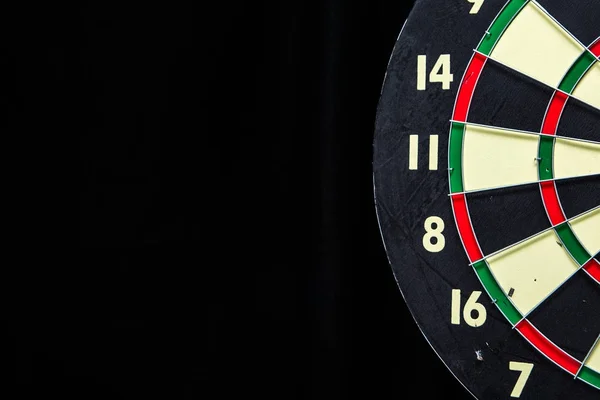 Dartboard σε μαύρο — Φωτογραφία Αρχείου