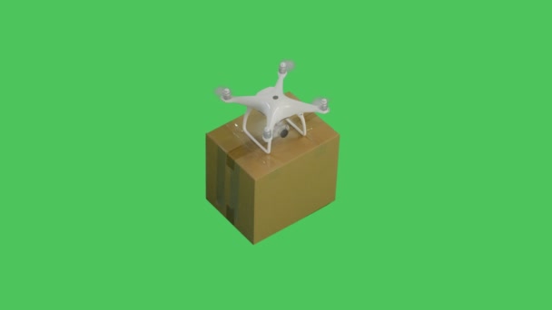 Top Shot of a Drone Flying Delivering Mail Cardboard Box. Fondo es pantalla verde . — Vídeo de stock