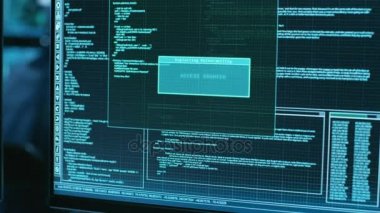 Genç hacker takımının başarılı bir şekilde küresel altyapı sunucuları saldırı. Sahne-in ilerleme içinde kesmek gösterilen ekran: yürütme ve erişim izni güvenlik açığından yararlanılan. 