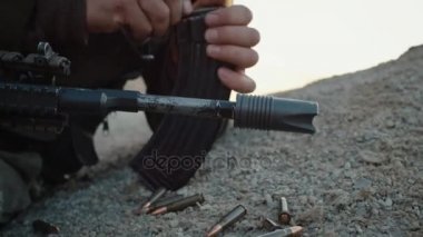 Saldırı Kağit yeniden yakın çekim çekim