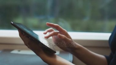 Tren hareket penceresinde yanında Tablet PC'yi kullanma