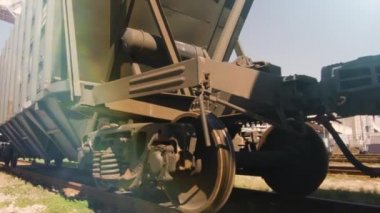 Yük treni tekerlekler hareket atış