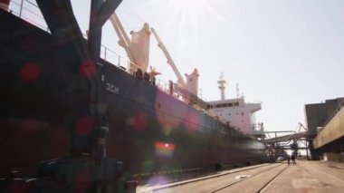 Büyük kargo gemisi Harbor.