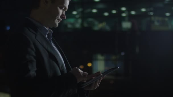 Businessman Using Tablet at Evening — Stock Video