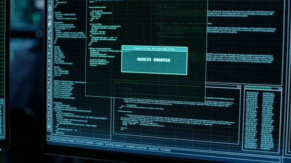 Display Showing Stages of Hacking in Progress: Exploiting Vulner — Stock Photo, Image
