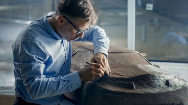 Komisyon ile üst düzey otomotiv tasarımcısı futuristik araba Mod Sculpts