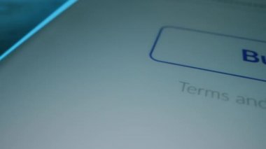 Makro Çekim: Açık Uygulama ile Dokunma Ekran Aygıtı 