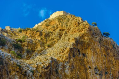Castle hill Alanya'da duvara