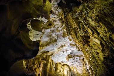 Doku arka plan mağara