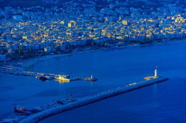 Alanya sahil şeridi ve İskele görünümü