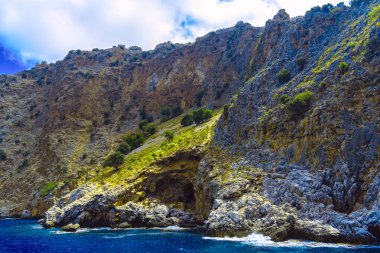 Kayalık tepenin üstüne Kalesi'nin görünümü