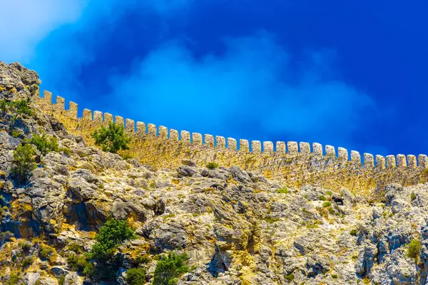 Schöne Aussicht auf die alte Festung in alanya — Stockfoto
