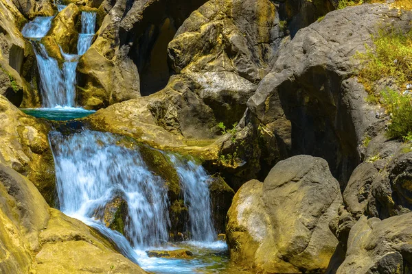 Wasserfall im Sapadere Canyon Stockfoto