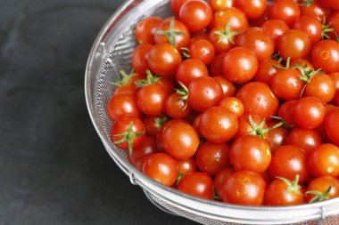 taze kiraz domates