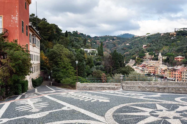 Güzel kare deli Portofino hill town, İtalya, küçük taş — Stok fotoğraf