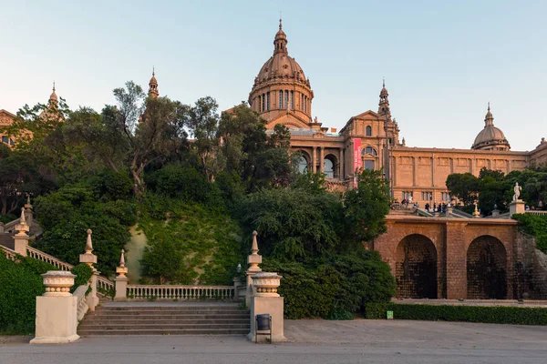 Nationalmuseum von Katalonien in Barcelona, Placa de Espanya, Spanien. — Stockfoto