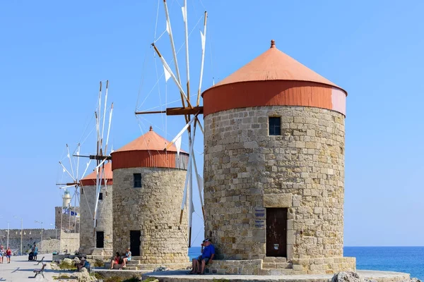 Rodos, Yunanistan için bağlantı noktası, Rodos şehir içinde eski yel değirmenleri