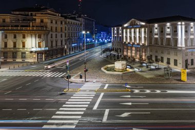 Bergamo, İtalya - Aralık 2017: Uzun pozlama fotoğraf Central Caddesi şehrin Bergamo, İtalya 