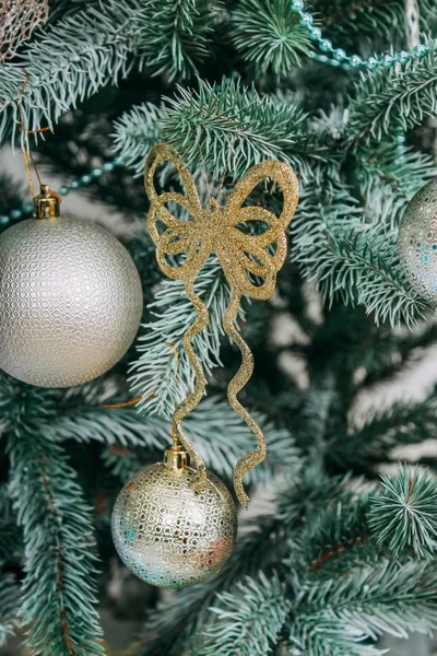 Natal Brinquedos Árvore Ano Novo Preparar Para Férias Multicolorido Brilhante — Fotografia de Stock