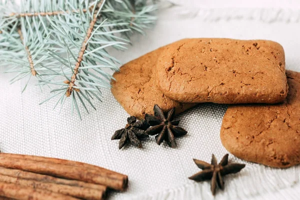 Duftende Weihnachts Lebkuchen Mit Gewürzen Und Anis — Stockfoto