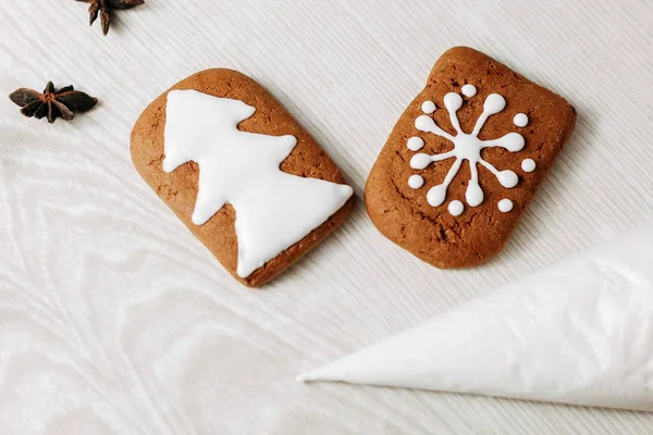 Christmas Gingerbread Cookies Painted Icing Sugar — Stock Photo, Image