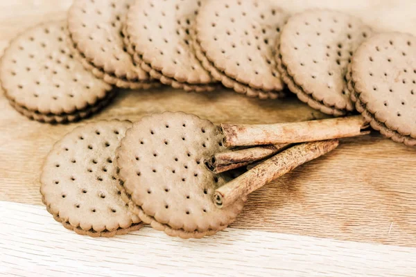 Crispy Chocolate Cinnamon Holes Wooden Board Filled Cookies — Stock Photo, Image