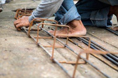 Emek çelik inşaat alanında için bağlıyor