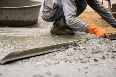 reno için yapı yeni zemin için mala ile çimento sıvama emek