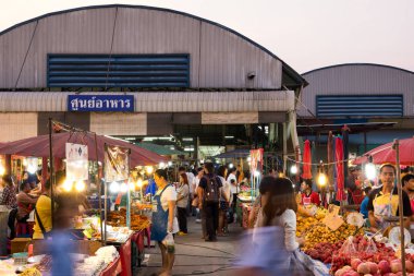 Pathum Thani/Tayland - 22 Mar 2018: birçok kişi f alışveriş