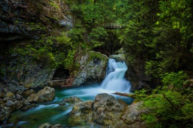 Twin Falls Lynn Kanyonu Park, North Vancouver, Kanada