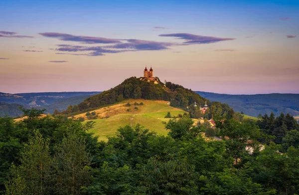 Upper church with two towers in Banska Stiavnica, Slovakia — Stock Photo, Image