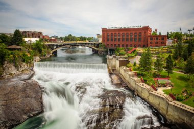 Falls ve Spokane Nehri boyunca Washington su gücü bina