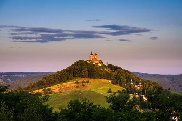 Upper church with two towers in Banska Stiavnica, Slovakia — Stock Photo, Image