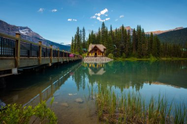 Zümrüt Lake Lodge Yoho Milli Parkı, Kanada