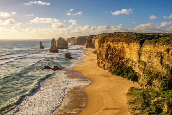 Puesta de sol sobre los Doce Apóstoles en Victoria, Australia —  Fotos de Stock