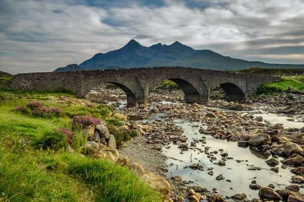 Ponte Sligachan em Scotland — Fotografia de Stock