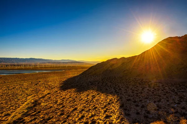 Tramonto nel deserto del Mojave vicino a Palm Springs — Foto Stock
