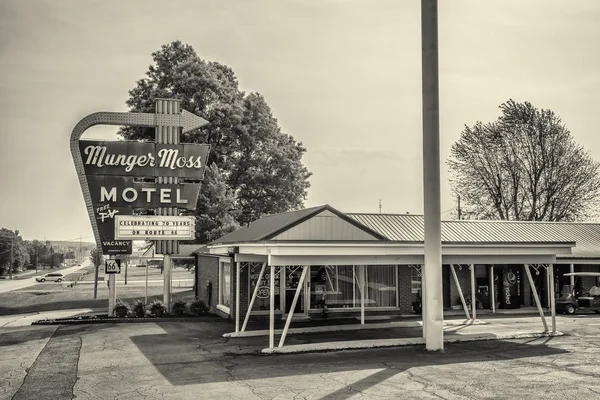 Munger Moss Motel na rota 66 em Missouri — Fotografia de Stock