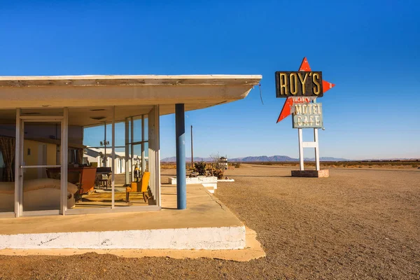 Roys μοτέλ και καφέ στον ιστορικό δρόμο Route 66 — Φωτογραφία Αρχείου
