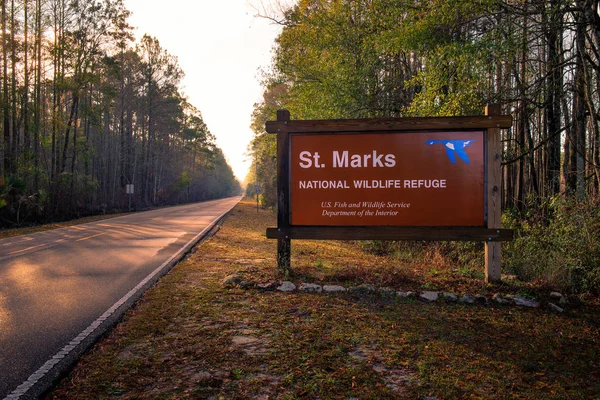 St. marks national wildlife refuge eintrittsschild, florida — Stockfoto