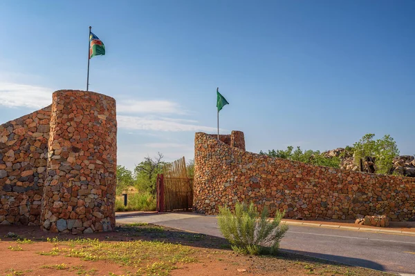 Galton Gate to Etosha National Park in Namibia, Sud Africa — Foto Stock