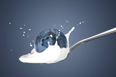 Sıçrama ile süt içine düşme yaban mersini