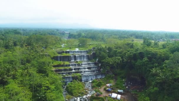 Vista Aérea Grojogan Watu Purbo Cachoeira Muito Bonita — Vídeo de Stock
