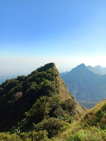 Όμορφο Τοπίο Στην Κορυφή Του Βουνού Andong Κατάλληλο Για Κατασκήνωση — Φωτογραφία Αρχείου
