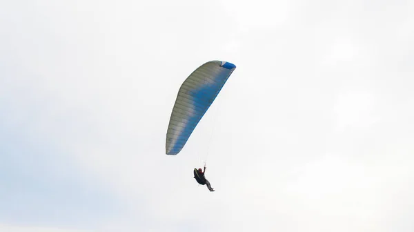 Extreme Paragliding Sporten Zijn Boven Wolken — Stockfoto