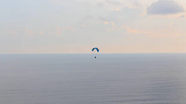 Extreme Paragliding Sports Clouds — Stock Photo, Image